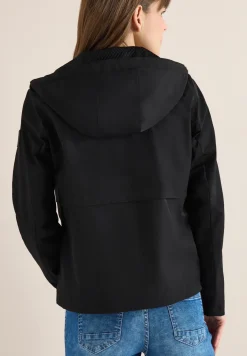 Windbreaker mit Hoodie