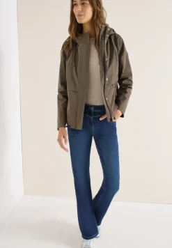Windbreaker mit Hoodie