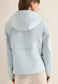 Windbreaker mit Hoodie