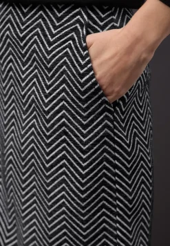 Zick-Zack Jacquard Rock